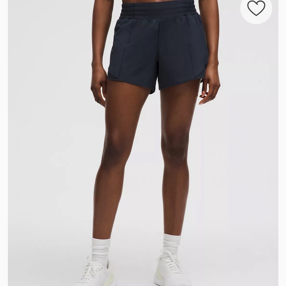 Lululemon Hotty Hot HR 4” shorts. Sz 4